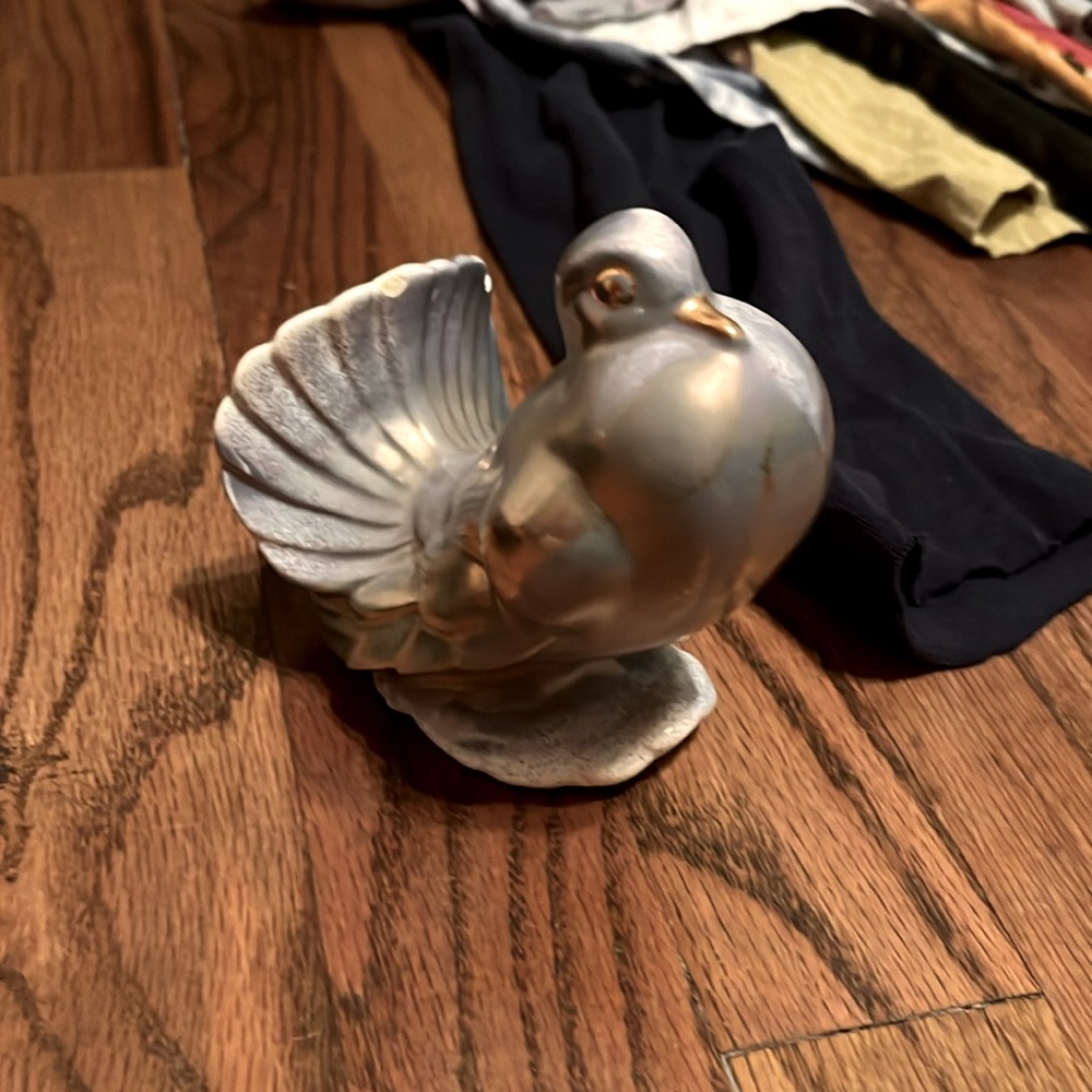 Bird statue